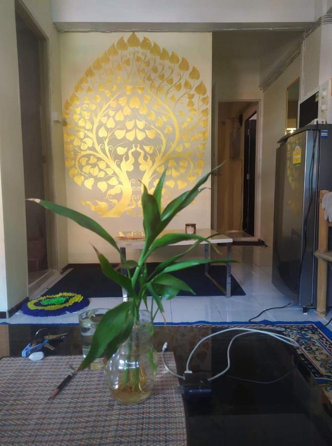 Artem'S Guesthouse Jomtien Beach Exterior photo