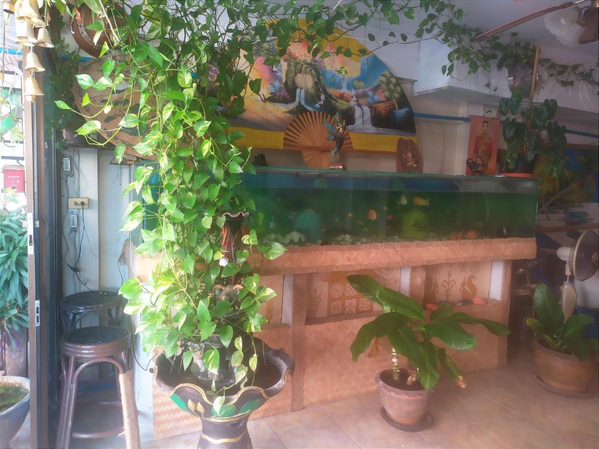 Artem'S Guesthouse Jomtien Beach Exterior photo