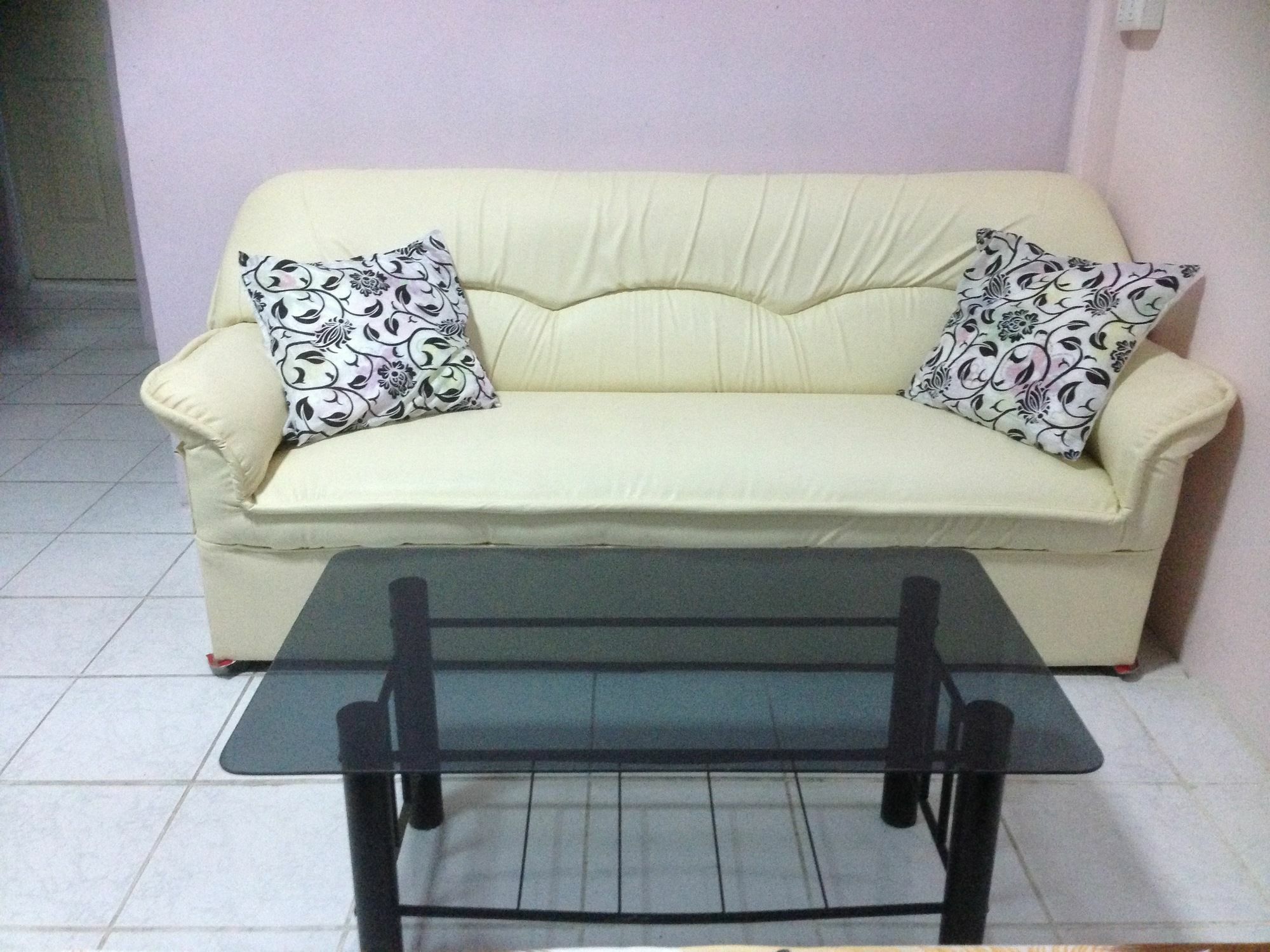 Artem'S Guesthouse Jomtien Beach Exterior photo